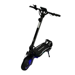 Hulajnoga elektryczna Dualtron Achilleus w kolorze czarnym, widok pod kątem